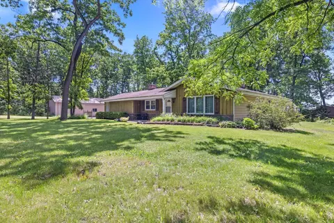 27129 Nottingham, Dover, WI 53185