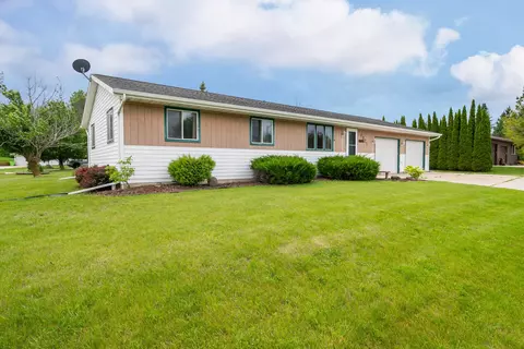 1321 Trimborn, New Holstein, WI 53061