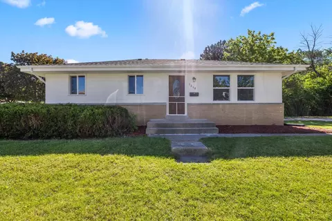 5258 N 90th, Milwaukee, WI 53225