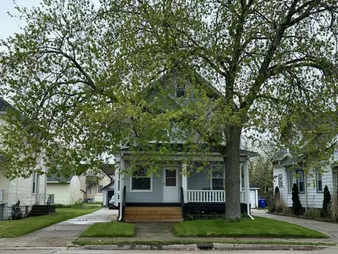 3906 Sheridan, Kenosha, WI 53140