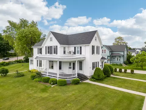 421 Pine #425, Sheboygan Falls, WI 53085
