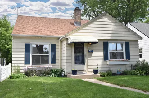 326 S 82nd, Milwaukee, WI 53214