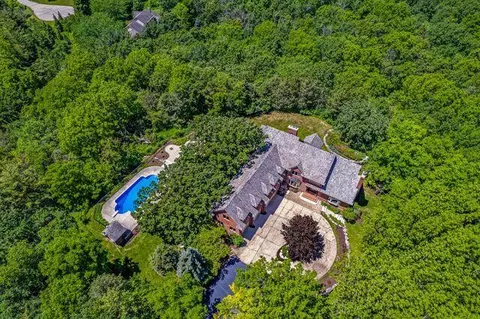 s38w33860 County Road D, Genesee, WI 53118