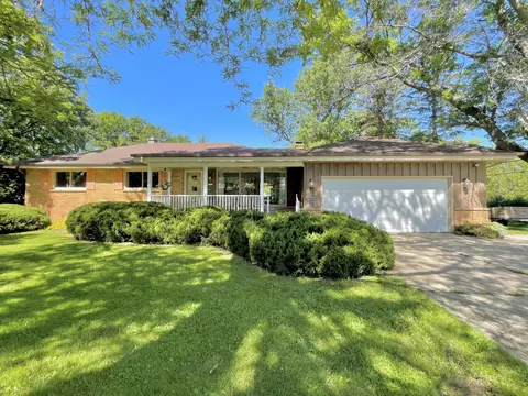 9165 S 94th, Franklin, WI 53132
