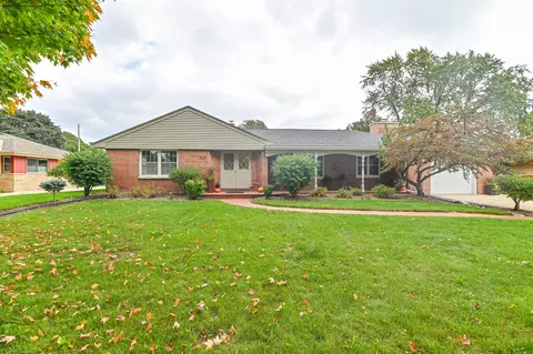 3134 N 105th, Wauwatosa, WI 53222