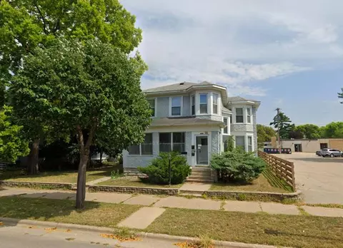 209 10th #205, La Crosse, WI 54601