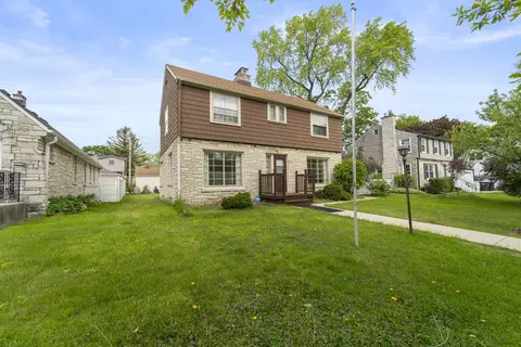 3251 S 45th, Greenfield, WI 53219