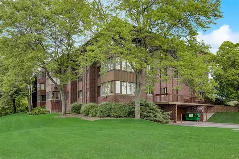 n84w15750 Ridge #307, Menomonee Falls, WI 53051