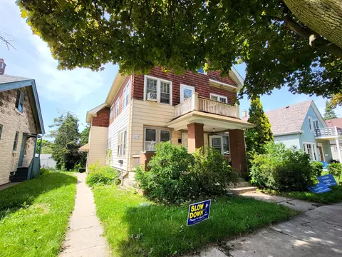 813 S Shea #815, Milwaukee, WI 53215