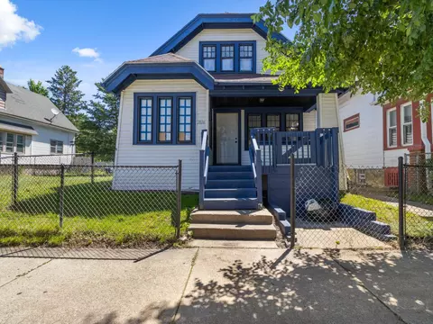 2826 N 22nd, Milwaukee, WI 53206