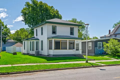 1115 5th Ave S, La Crosse, WI 54601