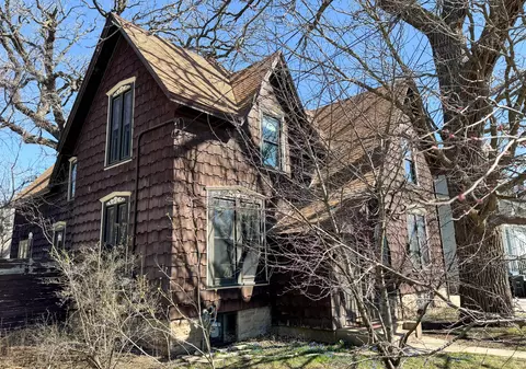 644 Amherst, Oshkosh, WI 54901