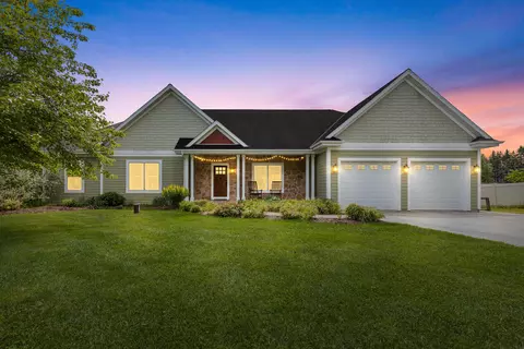 1265 Westwood, Grafton, WI 53024