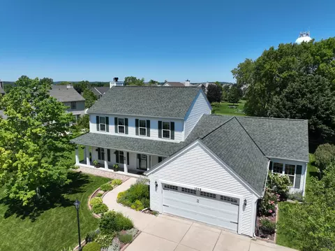 1008 Parkton, Waukesha, WI 53189