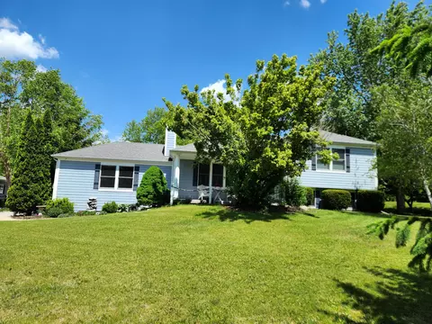 n51w27864 N Courtland, Pewaukee, WI 53072