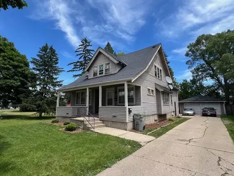 5328 N Teutonia, Milwaukee, WI 53209