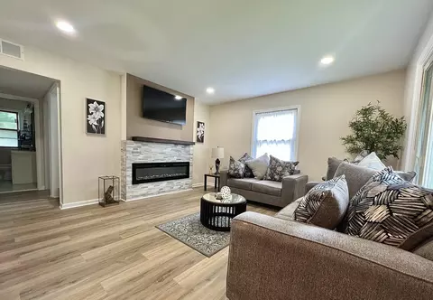 3826 N 81st, Milwaukee, WI 53222