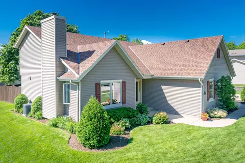 601 E Mona, Oak Creek, WI 53154