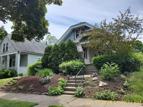 5561 N 39th, Milwaukee, WI 53209