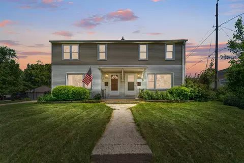 2058 S 80th #2060, West Allis, WI 53219