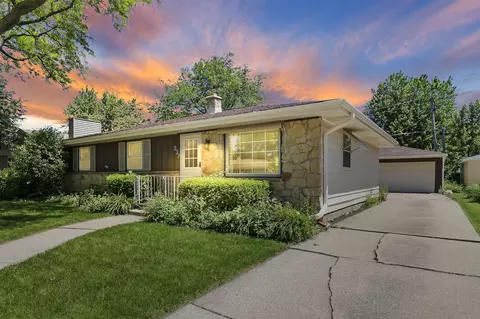 237 Virginia, Racine, WI 53405