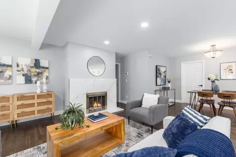 8112 N Poplar, Fox Point, WI 53217