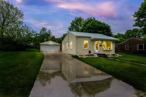 1756 Oregon, Racine, WI 53405