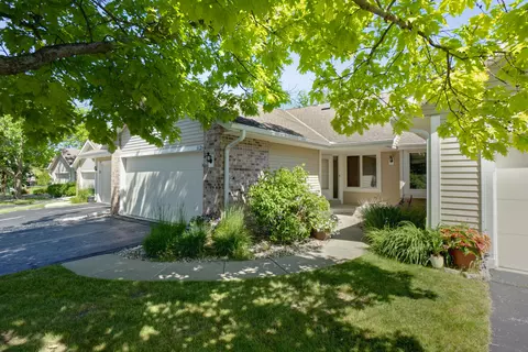112 E Sutton #D, Waukesha, WI 53188