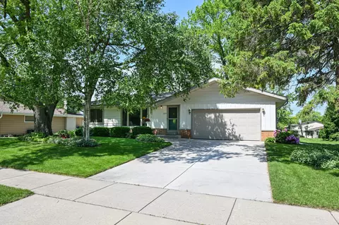 5441 S 51st, Greendale, WI 53129