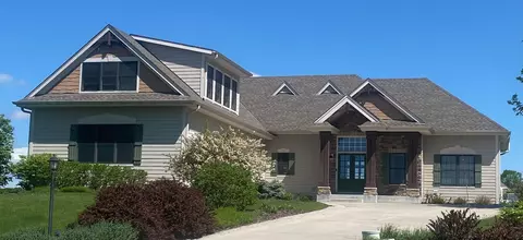 n66w34266 Primrose, Oconomowoc, WI 53066