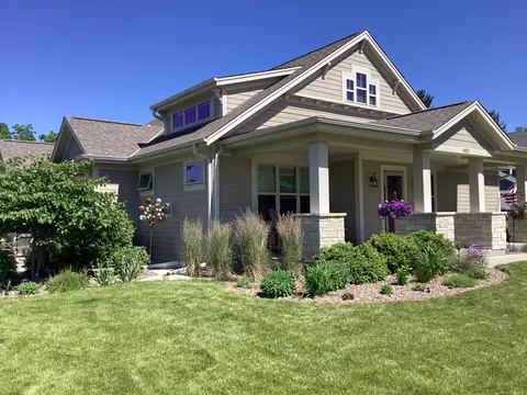 402 Park, Hartland, WI 53029