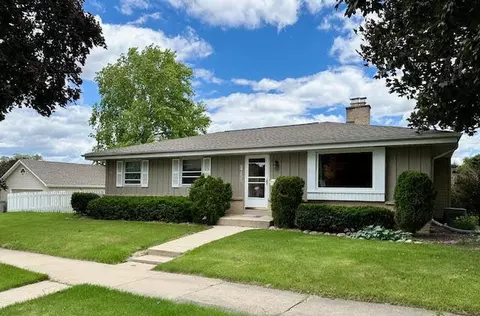 8755 W Ohio, Milwaukee, WI 53227