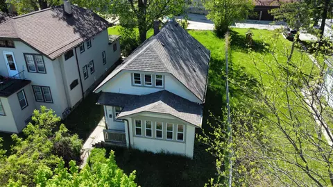 2823 N Palmer, Milwaukee, WI 53212
