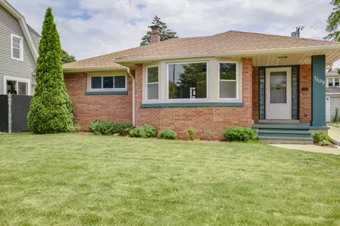 7629 27th, Kenosha, WI 53143