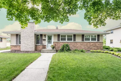1511 Florida, Sheboygan, WI 53081