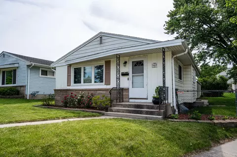 3867 N 99th, Milwaukee, WI 53222