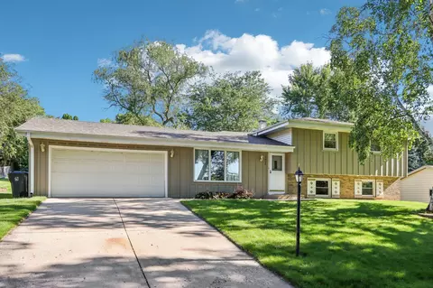 2808 Algoma, Waukesha, WI 53188
