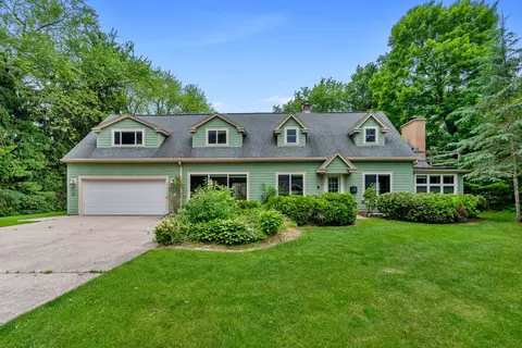 338 E Freistadt, Thiensville, WI 53092