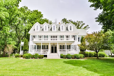 w9140 Hahn Road, Lowell, WI 53579