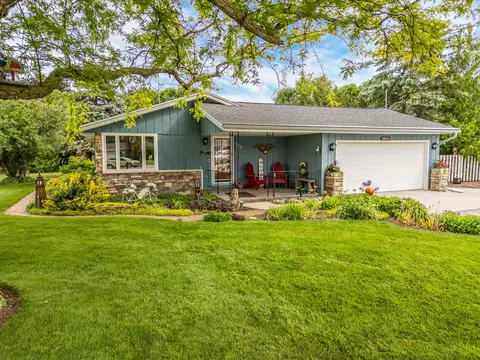 515 Van Buren, Howards Grove, WI 53083
