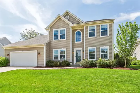 2167 Hunters, Grafton, WI 53024