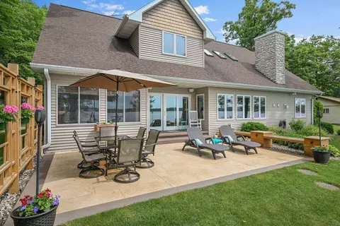 w7005 Oakwood Drive, Mount Morris, WI 54982