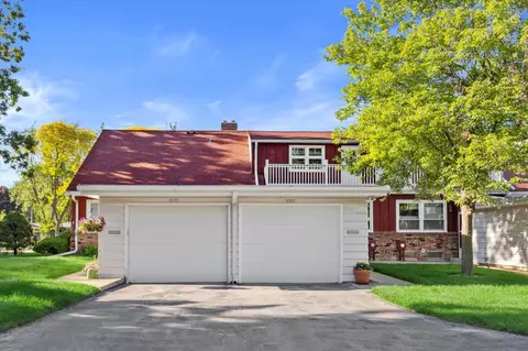 3226 W King Arthurs, Greenfield, WI 53221