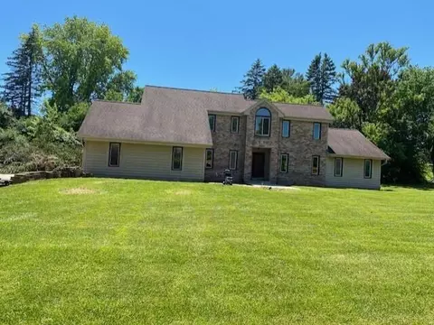 15635 Brojan, Elm Grove, WI 53122