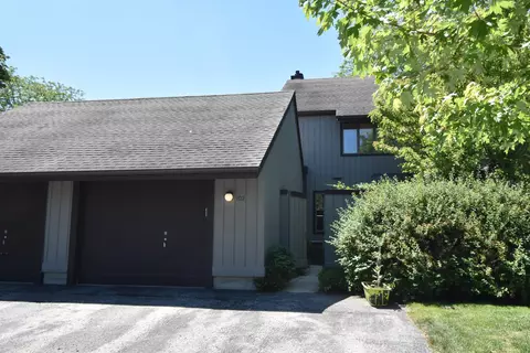102 E Parkfield #102, Wind Point, WI 53402