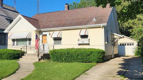 407 S 9th, Watertown, WI 53094
