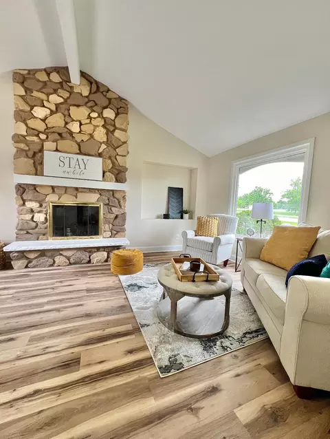 9501 W Good Hope, Milwaukee, WI 53224