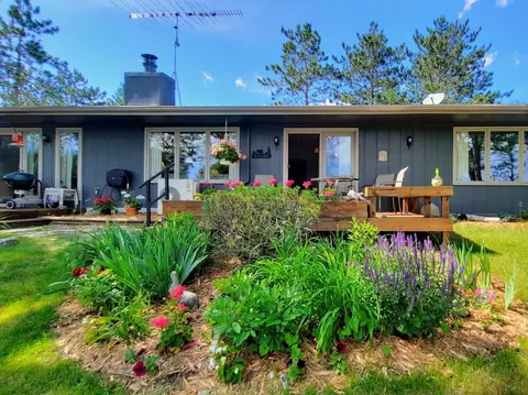 w5877 Fountain Court, Marion, WI 54960