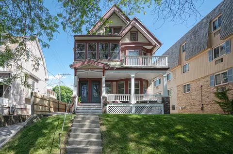 2418 E Webster #2420, Milwaukee, WI 53211