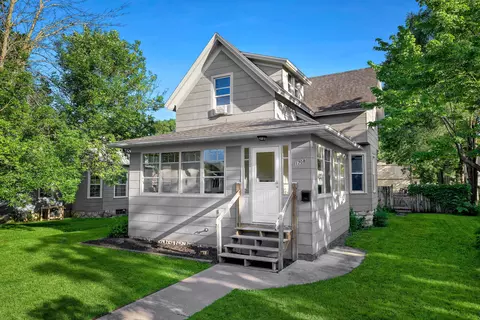 1708 Ferry, La Crosse, WI 54601